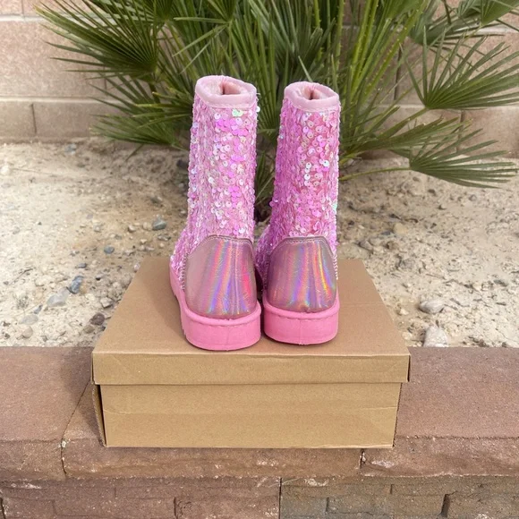 Pink Sequin Winter Boots 💕 - Picture 5 of 6